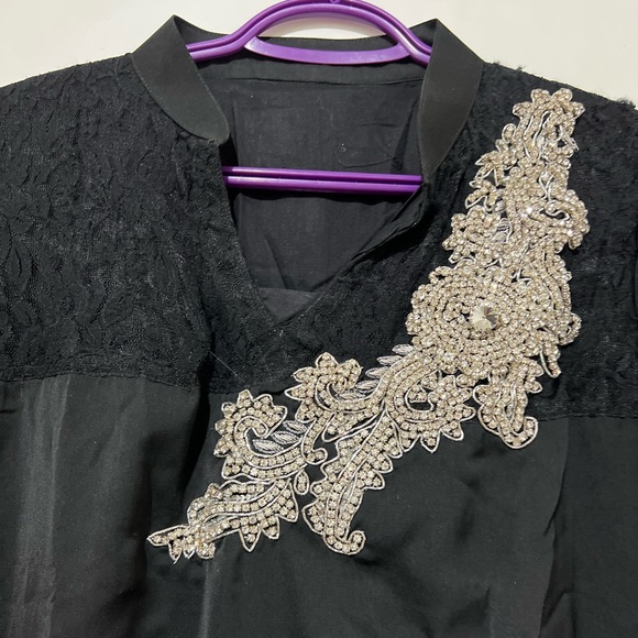 Indian desi party wear. Kurta kameez with heavy stone work & lace & dupata - Picture 3 of 6